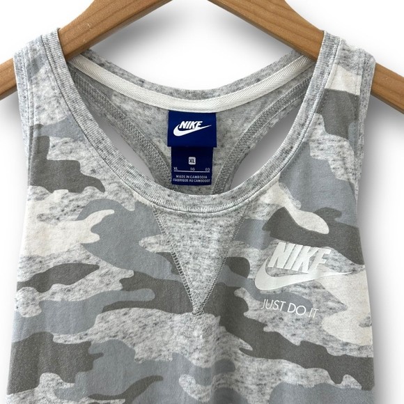Nike Active Racerback Tank Top Camo Grey Girls XL - Picture 1 of 9